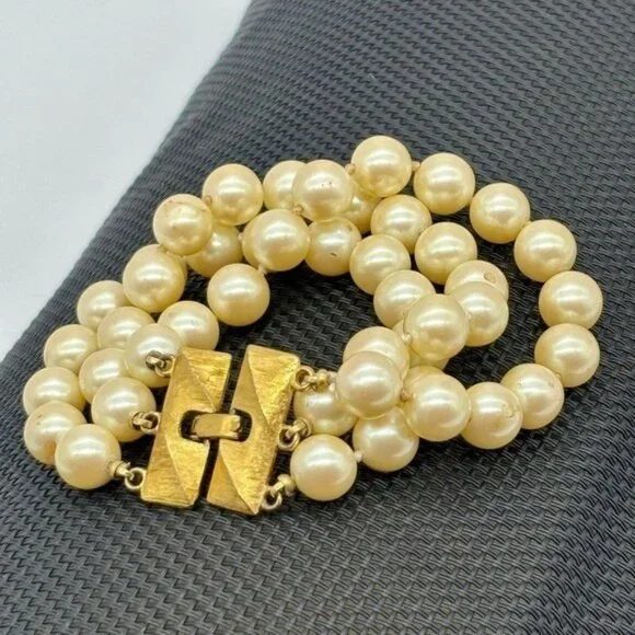 Vintage Monet Three Strand, Faux Pearl Bracelet, Gold Tone Clasp, Marked "Monet" - Picture 9 of 9